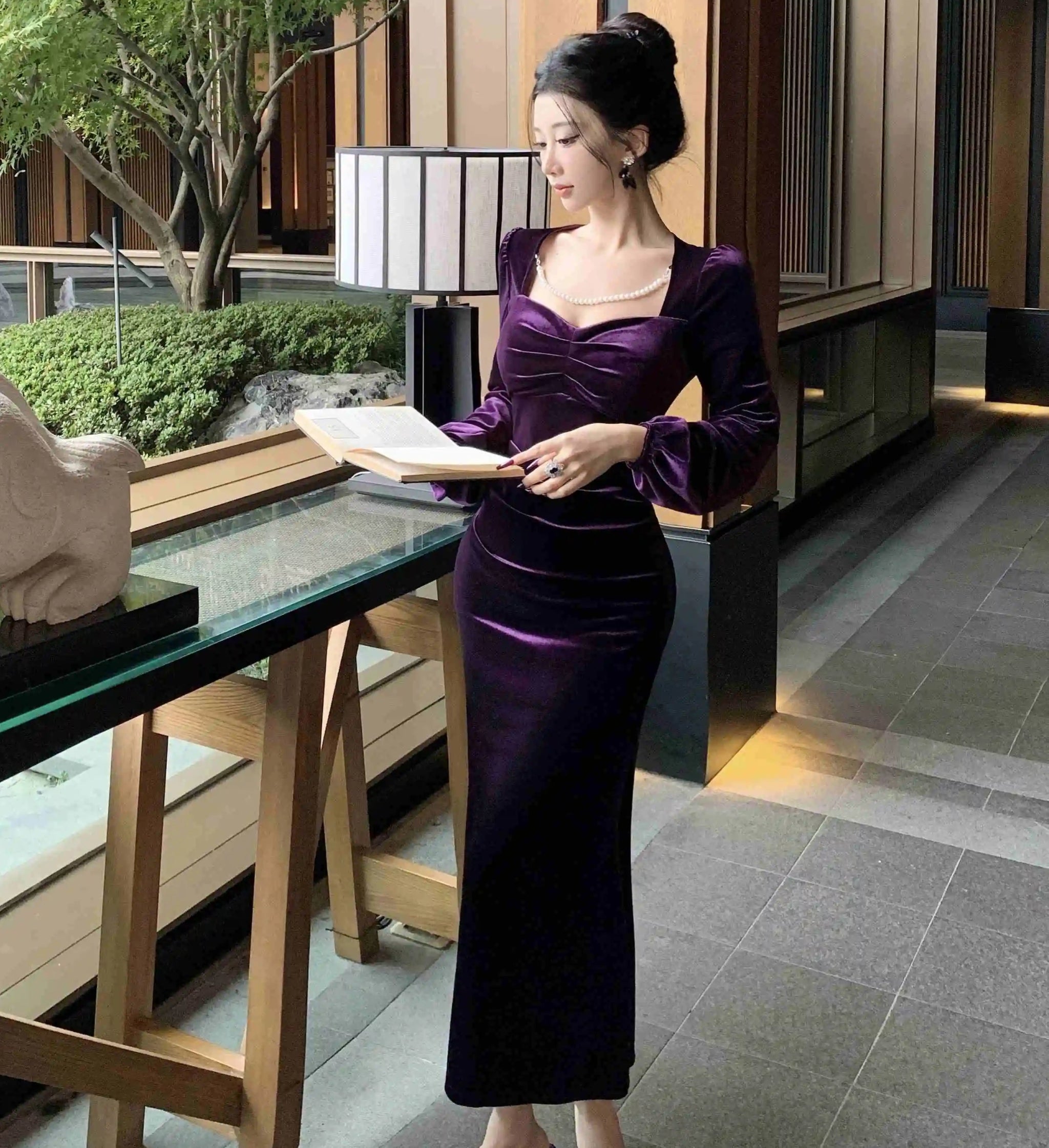 Purple Roseriver Pearl Chain Velvet Dress