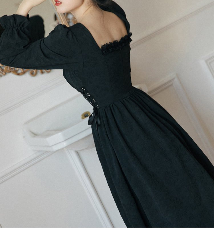 Simone Lilith Dark Vintage-Aesthetic Dress 