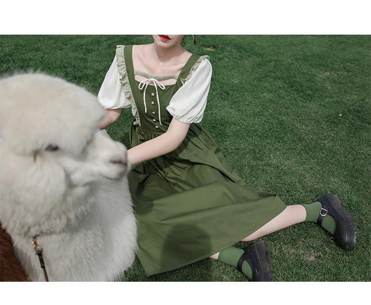The Green Witch Cottagecore Dress (Plus Sizes)