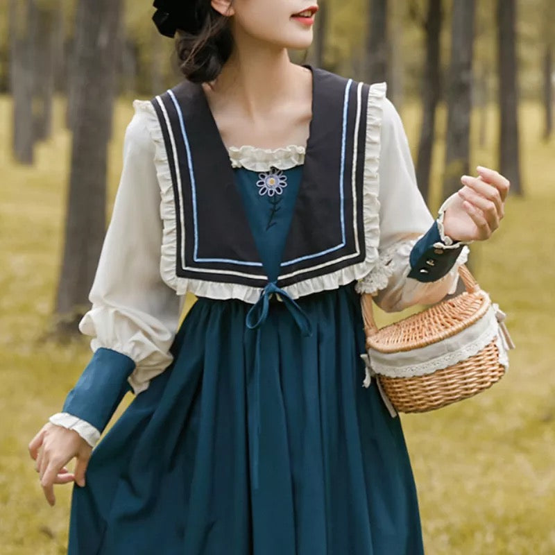 The Witch's Flower Vintage-style Dress 