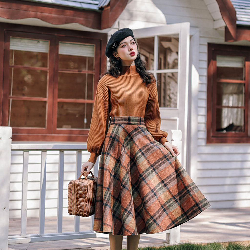 Vintage Plaid Skirt  Midi skirt outfit, Tartan skirt outfit