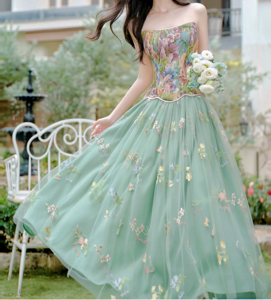 Fae Enchantment 2-Piece Flower Embroidered Green Fairy Dress Set