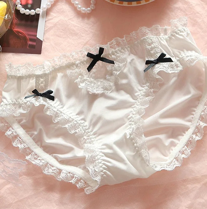 Wonder-Dove Coquette Style Lingerie Set