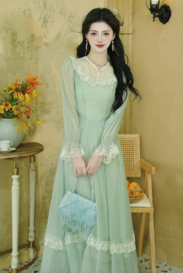 Honey & Lime Meadow Vintage-Inspired Princesscore  Dress