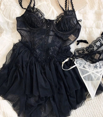LLRYN Japanese Bra Lolita Girl Pleated Bow Cute Lingerie Set Mesh  Comfortable Sweet Cute Bra Set (Color : Black, Size : 32/70(AB Pass Cup)) :  : Clothing, Shoes & Accessories