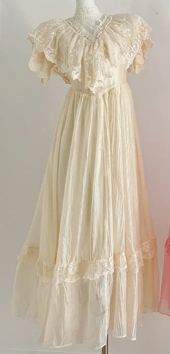 Grecian Blossom Vintage-style Lace Gunne Sax Dress
