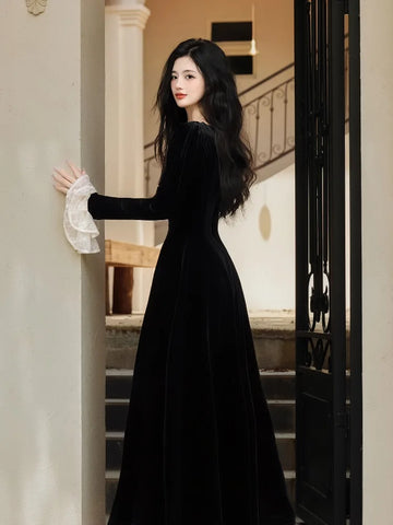 The Mansion Guard Dark Romantic Gothic Velvet Dress