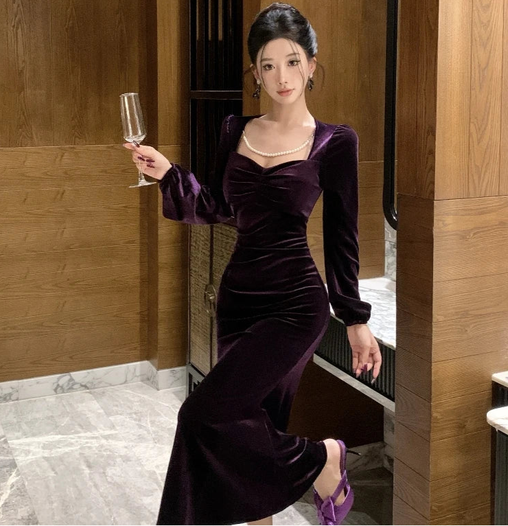 Purple Roseriver Pearl Chain Velvet Dress