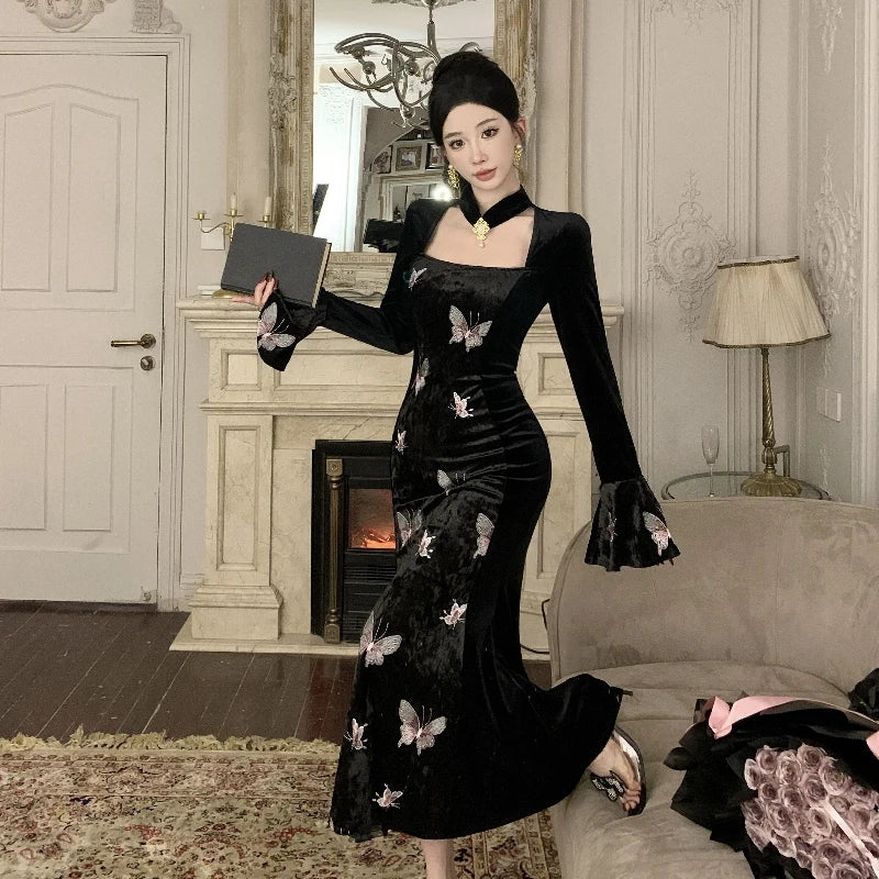 2-Piece Dark Fairy Butterfly Embroidered Velvet Dress with Choker 2-Piece Dark Fairy Butterfly Embroidered Velvet Dress with Choker