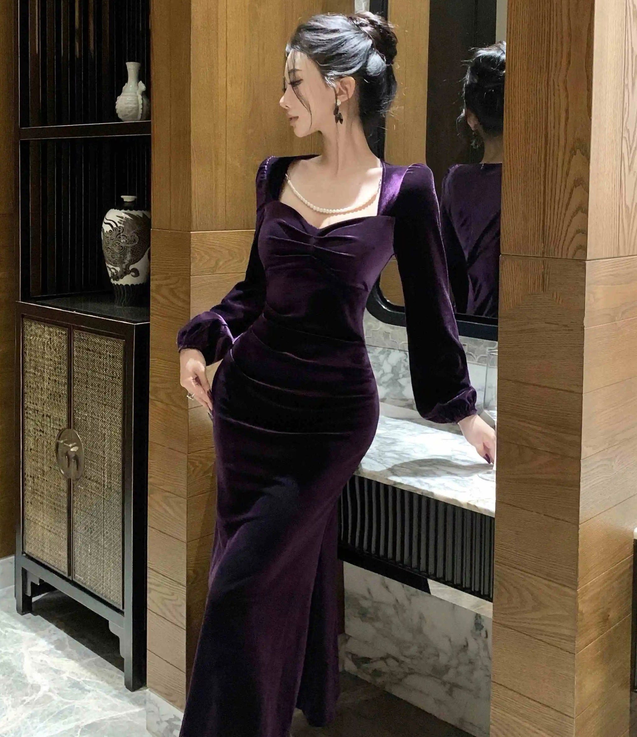 Purple Roseriver Pearl Chain Velvet Dress
