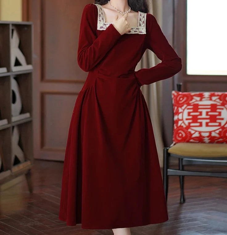 Amelia Vintage-style Red Velvet Dress