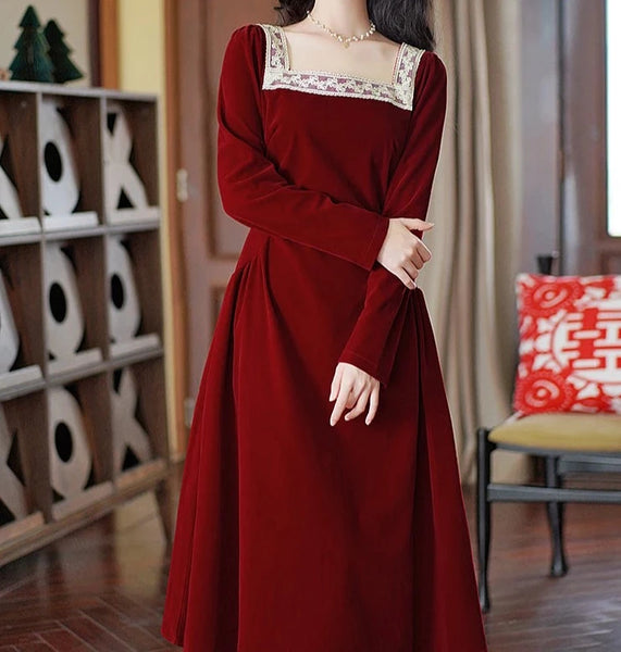 Amelia Vintage-style Red Velvet Dress