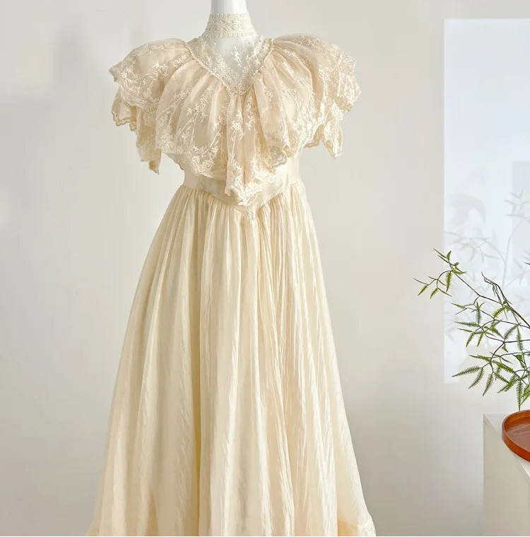 Grecian Blossom Vintage-style Lace Gunne Sax Dress