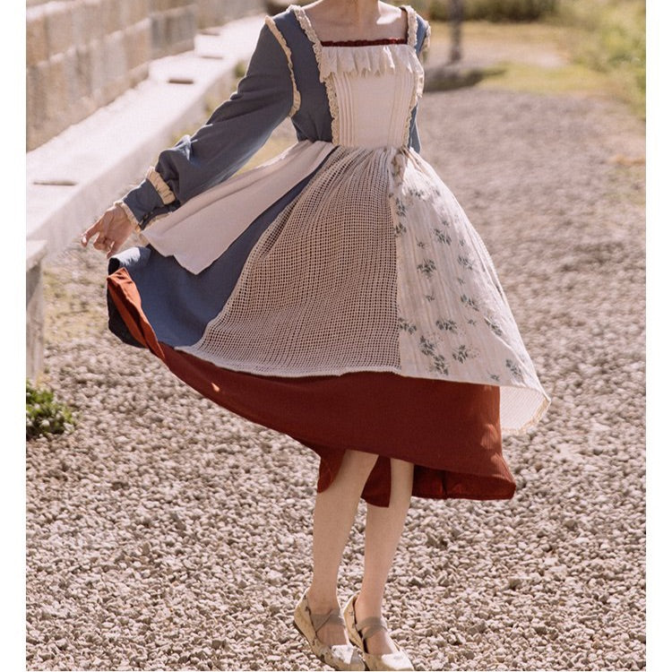 Arabelle Witchy Vintage-style Cottagecore Dress 