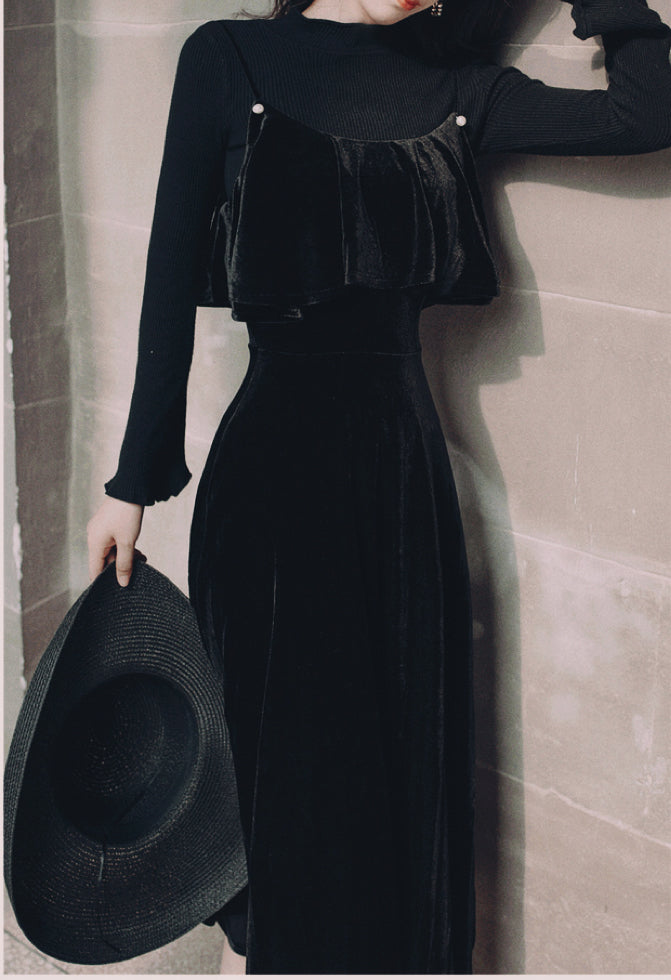Dusk in The City 2-Piece Black Velvet Witchy Gothic Dress Set 