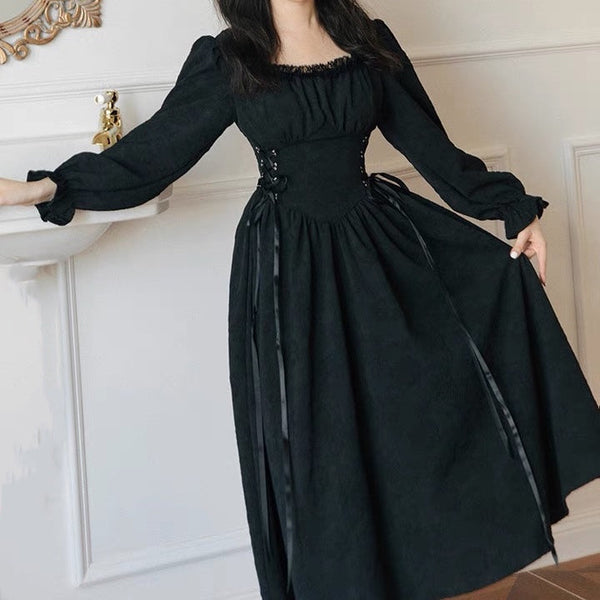 Simone Lilith Dark Vintage-Aesthetic Dress 